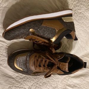 Size 8 Michael Kors tennis shoes